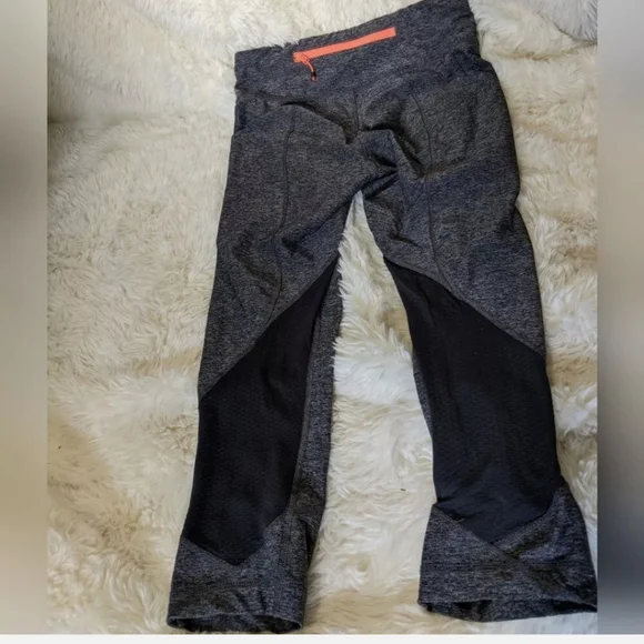 Lululemon cropped pace revival leggings - Picture 7 of 8